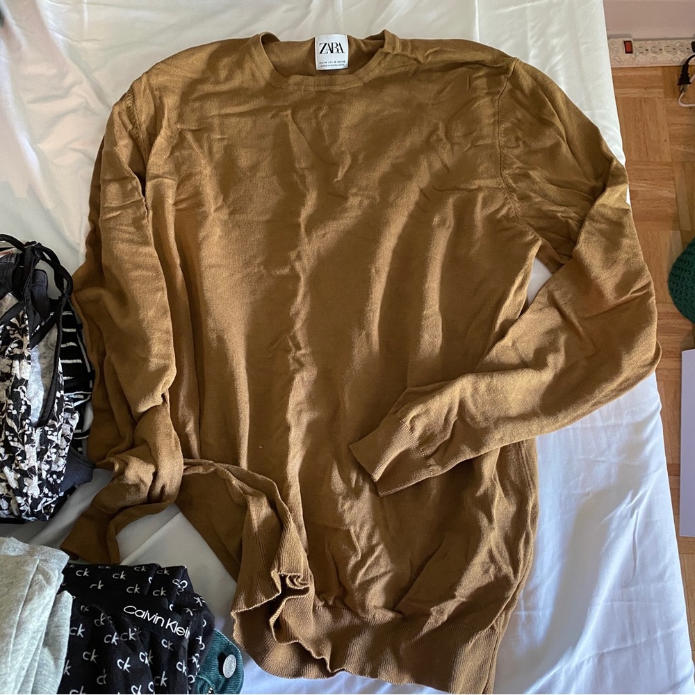 Zara Medium Long Sleeve